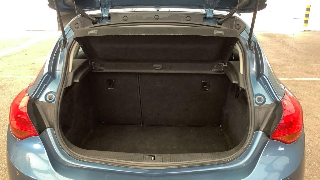 Used Vauxhall Astra for sale - 76485576: Photo 7