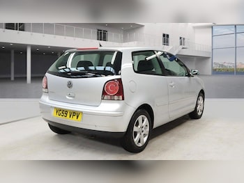Used Volkswagen Polo 2009 for sale - 76380625: Photo