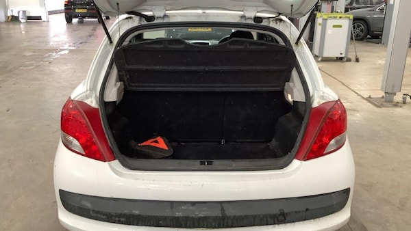 Used Peugeot 207 2010 for sale - 76307454: Photo 7