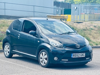 Used Toyota AYGO 2012 for sale - 76036135: Photo