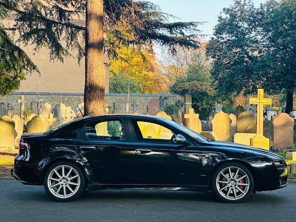 Used Alfa Romeo 159 2010 for sale - 76251398: Photo 1