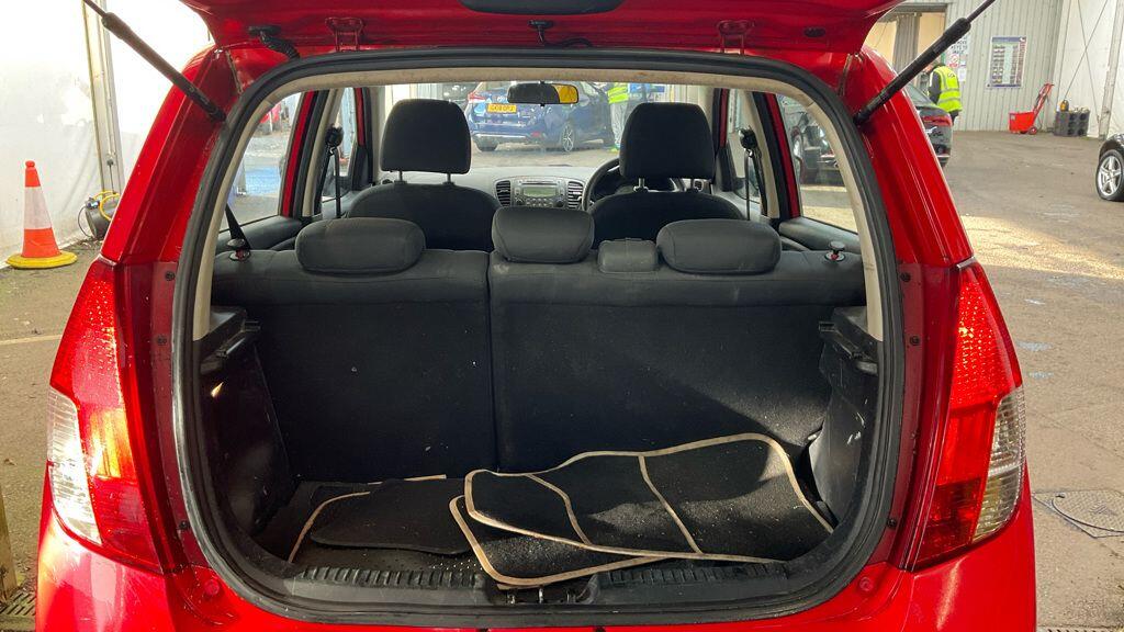 Used Hyundai i10 2010 for sale - 76735431: Photo 7