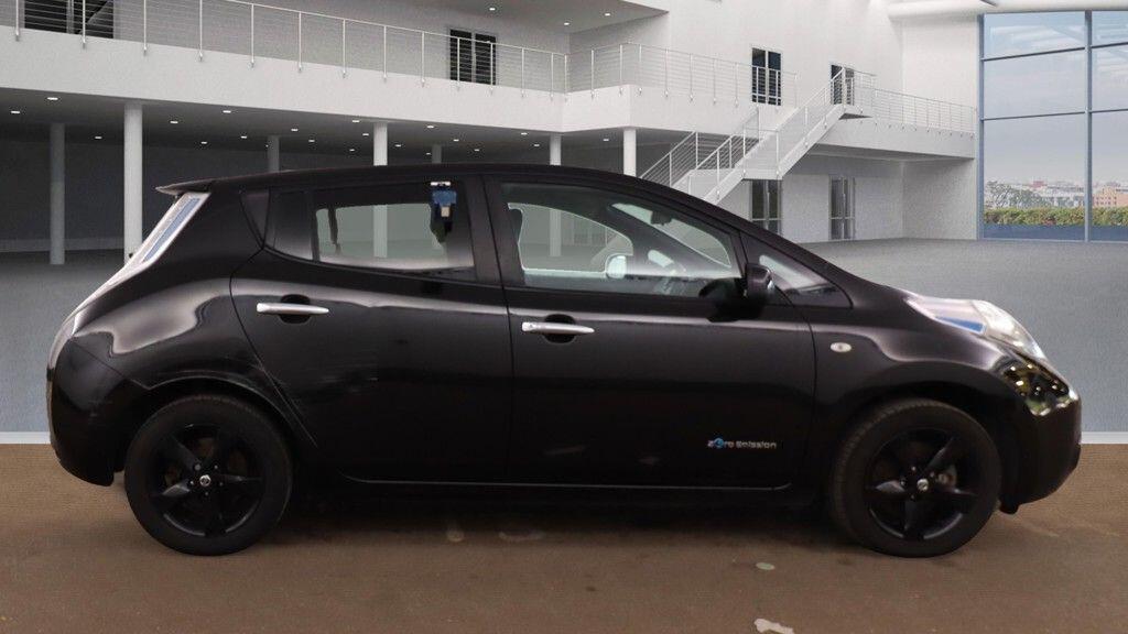 Used Nissan Leaf 2017 for sale - 76099045: Photo 4