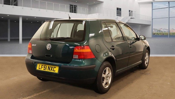 Used Volkswagen Golf 2002 for sale - 76306582: Photo 4