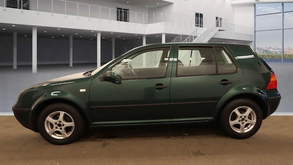 Used Volkswagen Golf 2002 for sale - 76306582: Photo 6