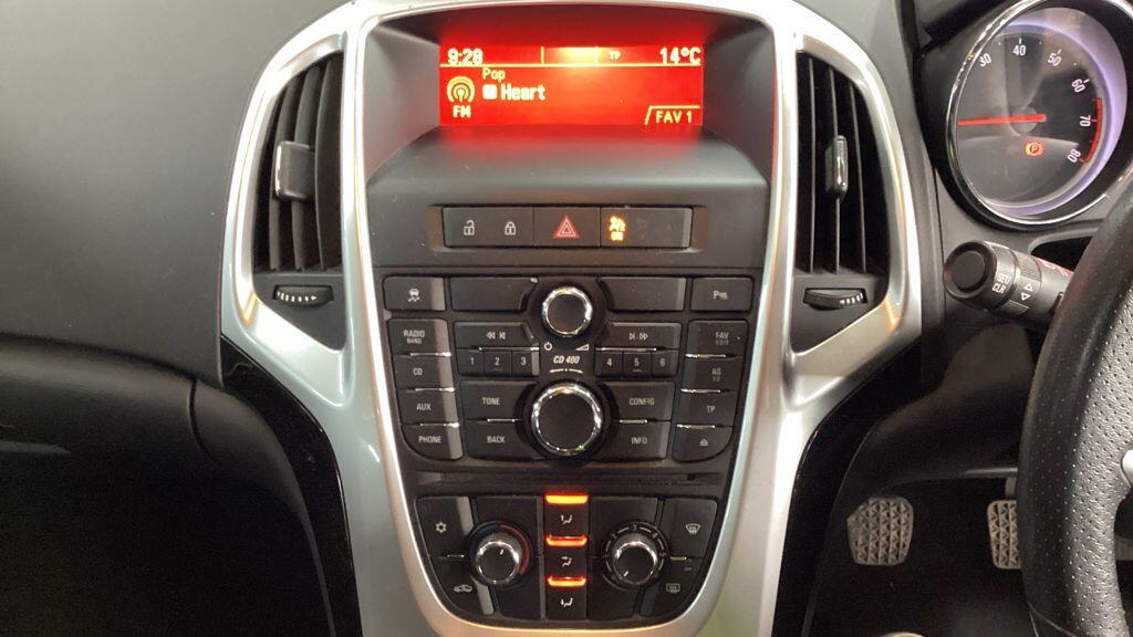 Used Vauxhall Astra for sale - 76472183: Photo 11