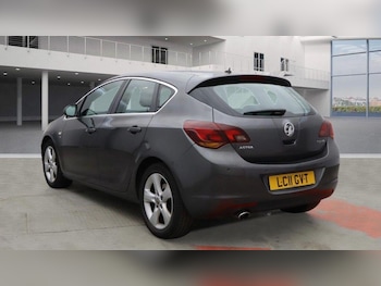 Used Vauxhall Astra 2011 for sale - 76472183: Photo