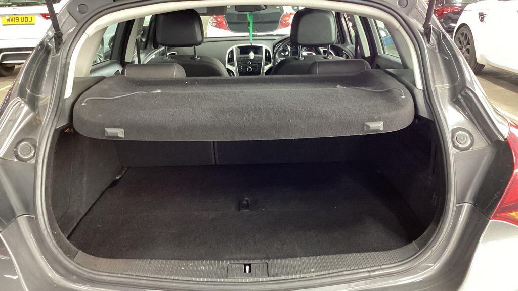 Used Vauxhall Astra for sale - 76472183: Photo 7