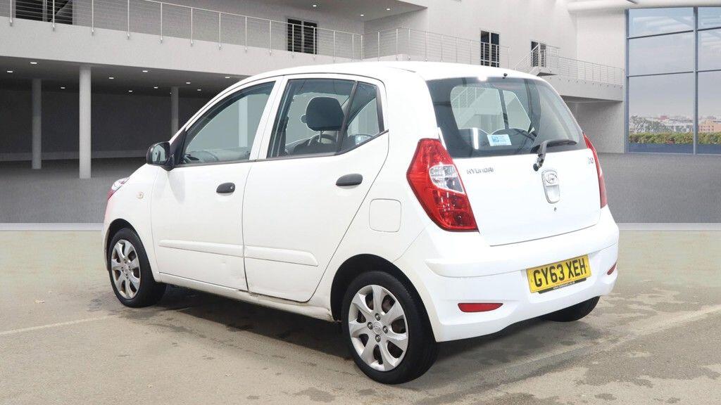 Used Hyundai i10 2014 for sale - 76473112: Photo 3
