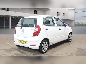 Used Hyundai i10 2014 for sale - 76473112: Photo