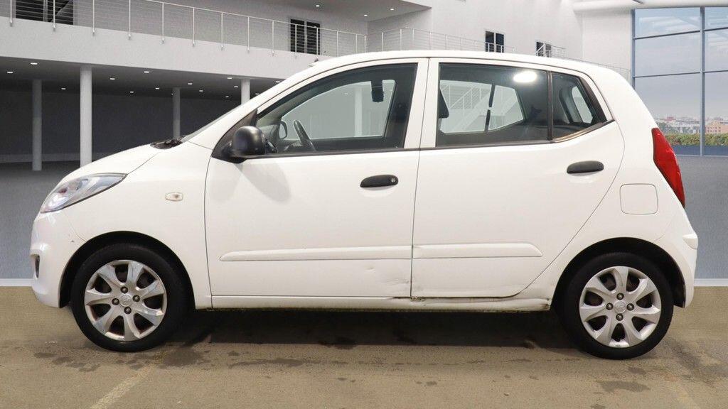 Used Hyundai i10 2014 for sale - 76473112: Photo 6