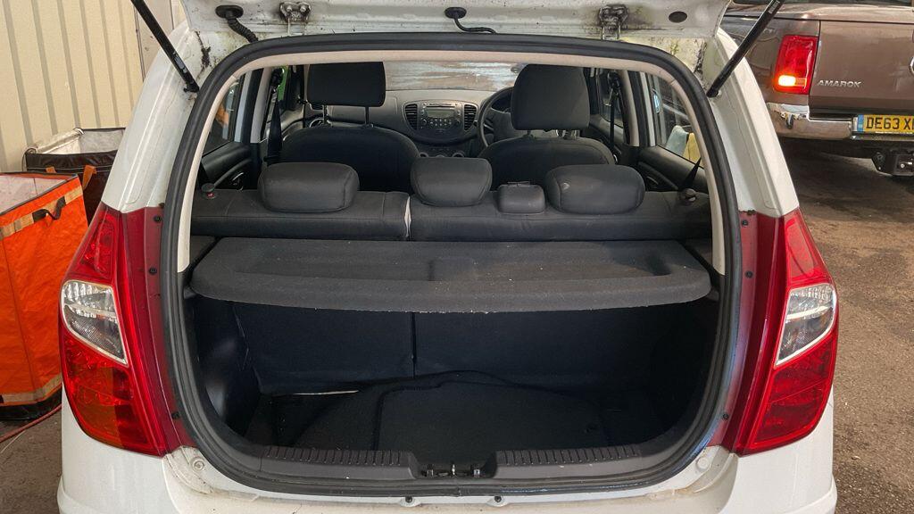 Used Hyundai i10 2014 for sale - 76473112: Photo 7