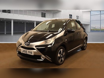 Used Toyota AYGO 2015 for sale - 76108910: Photo 2