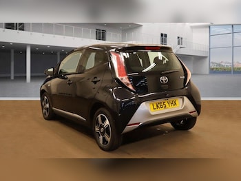 Used Toyota AYGO 2015 for sale - 76108910: Photo 3