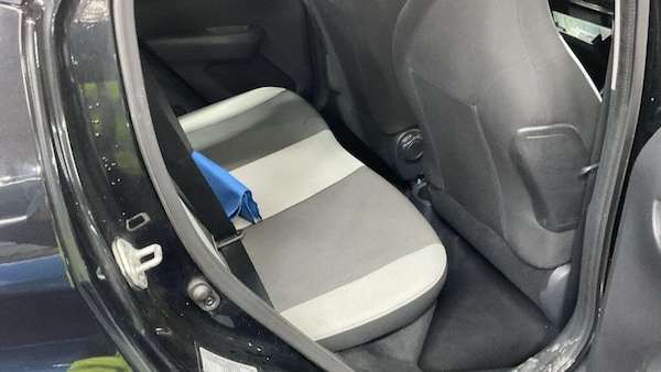 Used Toyota AYGO 2015 for sale - 76108910: Photo 8