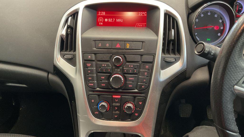 Used Vauxhall Astra 2014 for sale - 76122135: Photo 11