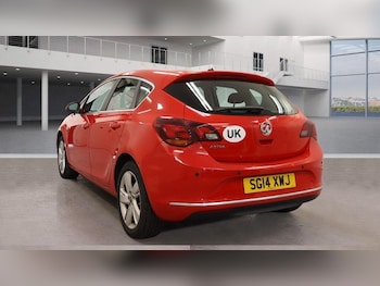 Used Vauxhall Astra 2014 for sale - 76122135: Photo
