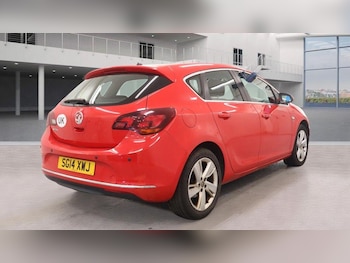 Used Vauxhall Astra 2014 for sale - 76122135: Photo