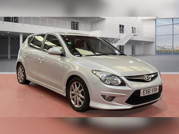 Used Hyundai i30 2011 for sale - 76036028: Photo