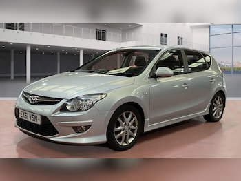 Used Hyundai i30 2011 for sale - 76036028: Photo