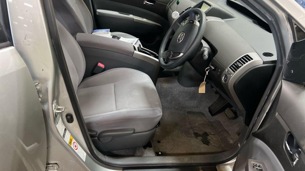 Used Toyota Prius 2005 for sale - 76099226: Photo 38