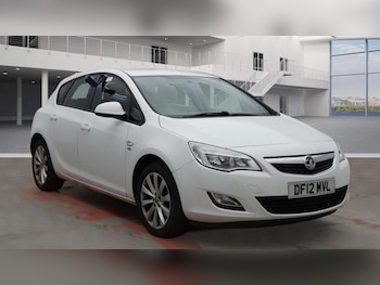 Used Vauxhall Astra 2012 for sale - 76122001: Photo