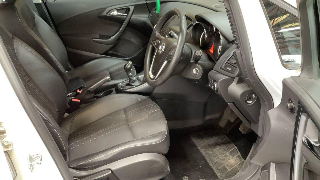 Used Vauxhall Astra 2012 for sale - 76122001: Photo 9
