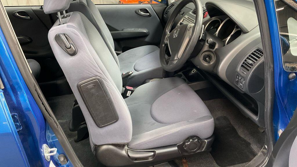 Used Honda Jazz 2007 for sale - 76099178: Photo 9