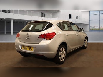 Used Vauxhall Astra 2012 for sale - 76227651: Photo