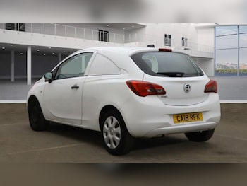 Used Vauxhall Corsa Van 2018 for sale - 76036115: Photo