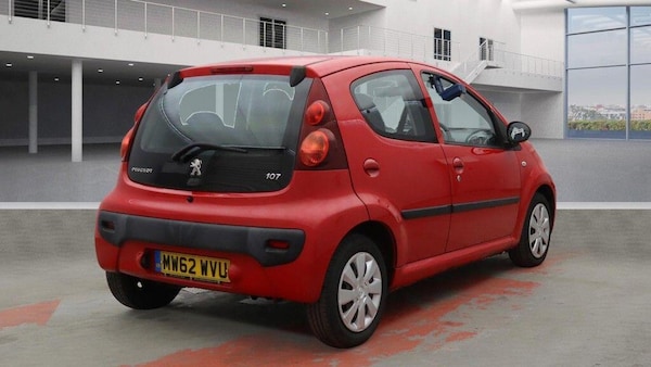 Used Peugeot 107 2013 for sale - 76226987: Photo 4