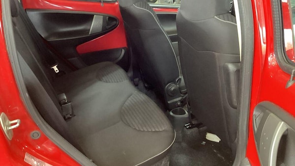 Used Peugeot 107 2013 for sale - 76226987: Photo 8