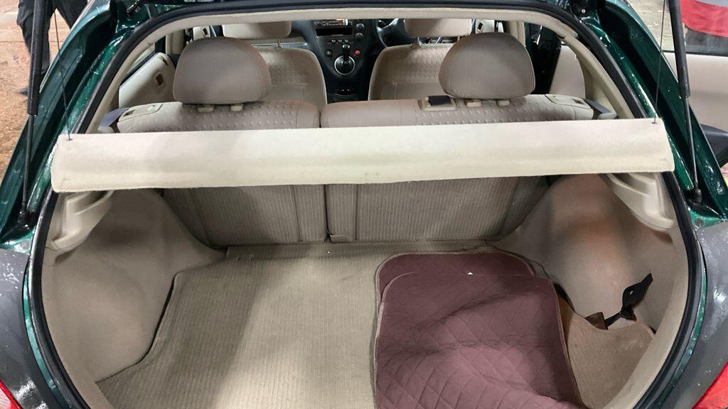 Used Honda Civic 2001 for sale - 76850200: Photo 7