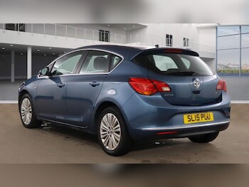 Used Vauxhall Astra 2015 for sale - 76485889: Photo