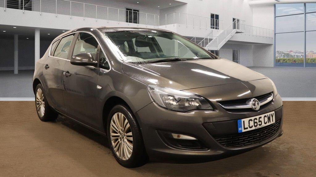 Used Vauxhall Astra 2015 for sale - 76215097: Photo 1