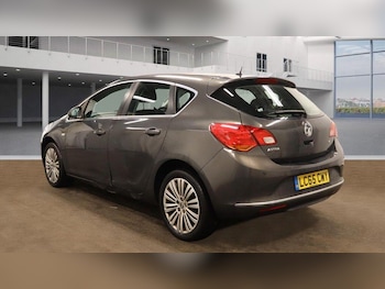 Used Vauxhall Astra 2015 for sale - 76215097: Photo 3