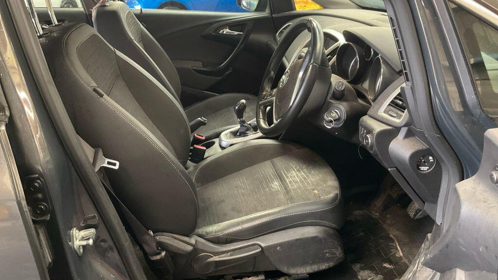 Used Vauxhall Astra 2015 for sale - 76215097: Photo 9