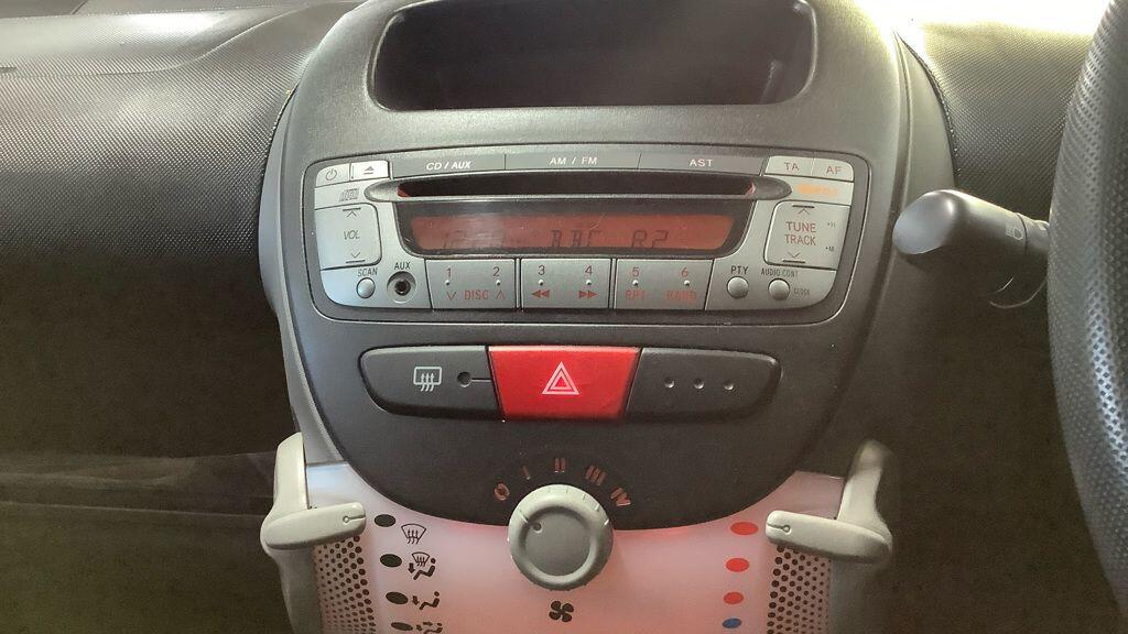 Used Peugeot 107 2011 for sale - 76849969: Photo 11