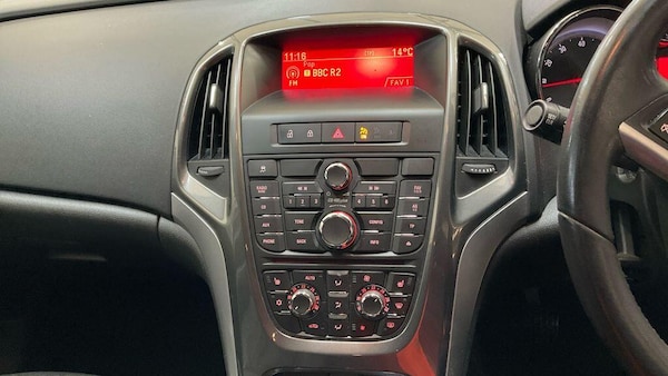 Used Vauxhall Astra 2014 for sale - 76306488: Photo 11