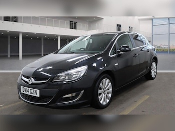 Used Vauxhall Astra 2014 for sale - 76306488: Photo 2