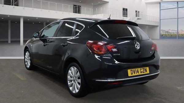Used Vauxhall Astra 2014 for sale - 76306488: Photo 3