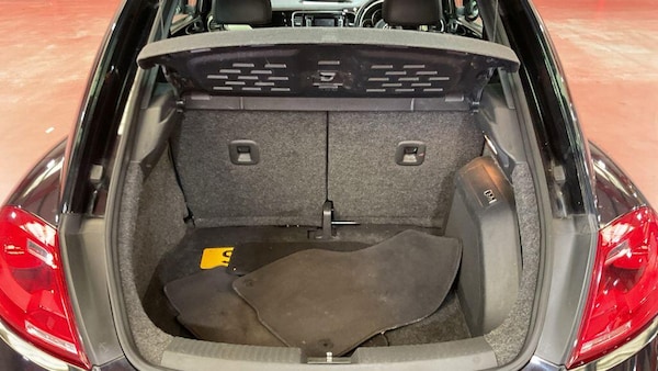 Used Volkswagen Beetle 2012 for sale - 76099445: Photo 7