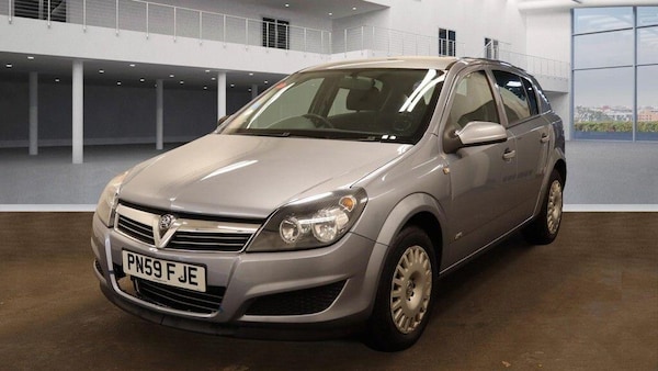Used Vauxhall Astra 2009 for sale - 76214638: Photo 2