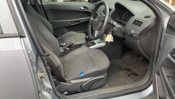 Used Vauxhall Astra 2009 for sale - 76214638: Photo 9