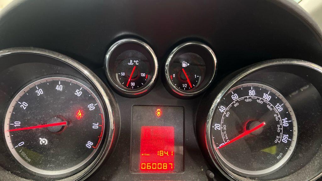 Used Vauxhall Astra 2011 for sale - 76226203: Photo 10