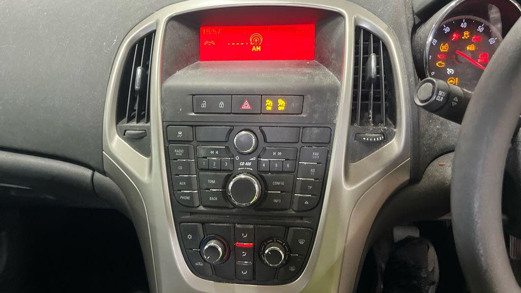 Used Vauxhall Astra 2011 for sale - 76226203: Photo 11