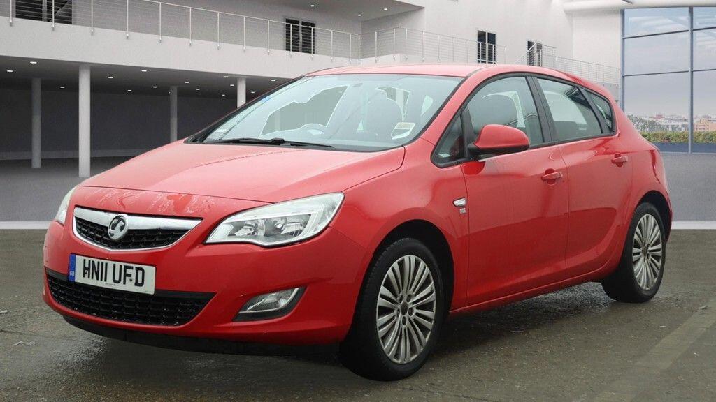 Used Vauxhall Astra 2011 for sale - 76226203: Photo 2
