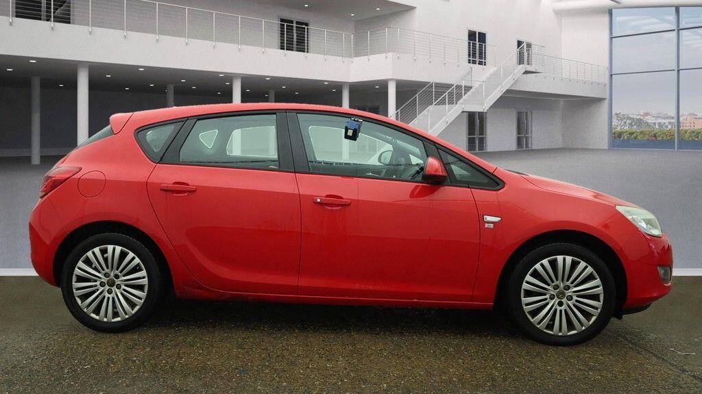 Used Vauxhall Astra 2011 for sale - 76226203: Photo 5