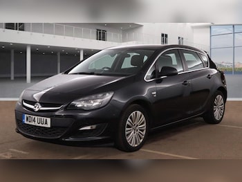 Used Vauxhall Astra 2014 for sale - 76215407: Photo 2
