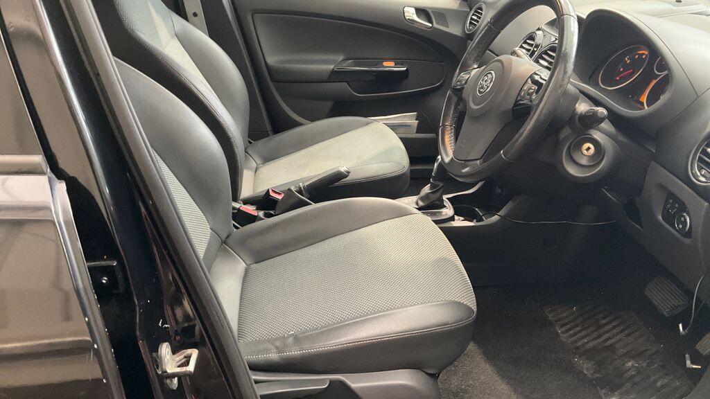 Used Vauxhall Corsa 2010 for sale - 76472185: Photo 9